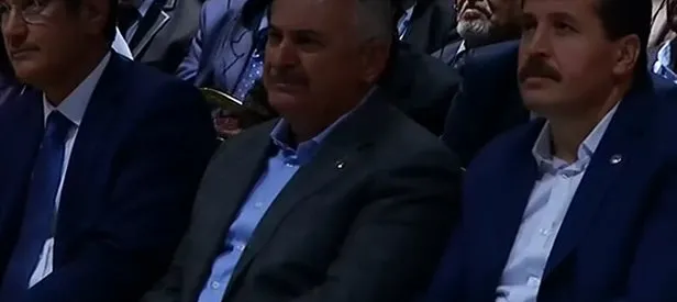 Başbakan Yıldırım gözyaşlarını tutamadı