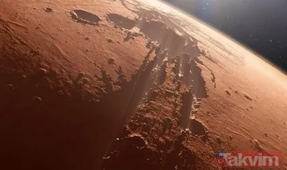Mars’ta çekilen bu fotoğraf görenleri şoke etti! Uzayda hayat var mı?
