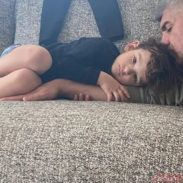 Özcan Deniz'in 22 yaş küçük eşi Samar Dadgar’dan hamilelik açıklaması! Yıldönümü kutlamasının ardından heyecanını paylaştı! - 19