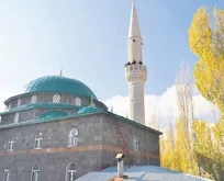 Muş’ta köy halkı çareyi yüksek tepelerde arıyor! Cep telefonu çekmiyor