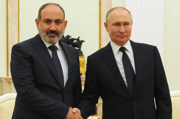 Rusya Devlet Başkanı Vladimir Putin, Ermenistan Başbakanı Nikol Paşinyan’ı seçimlerde kazandığı zaferden dolayı kutladı