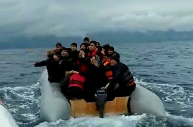 İzmir'de 33 düzensiz göçmen yakalandı!