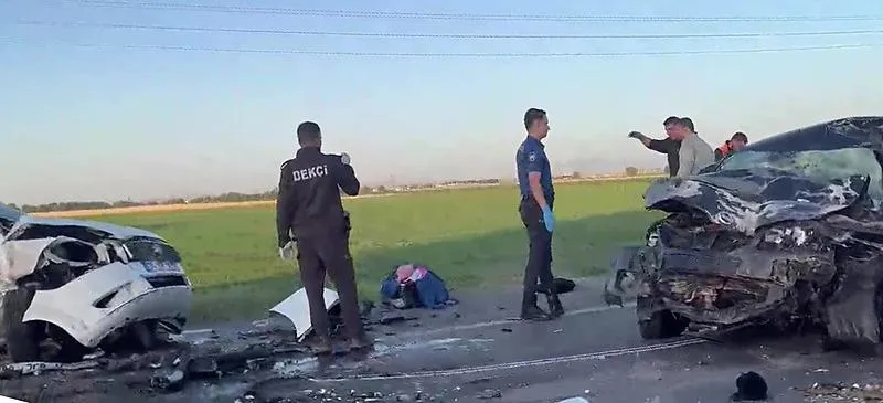 Konya'da katliam gibi kaza! Otomobiller çarpıştı: 4 ölü 2 bebek yaralı-5