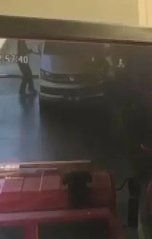Kadıköy'de şoke eden olay: İstasyonda benzin doldurulan aracı böyle çaldı