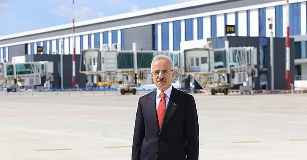 Antalya Havalimanı ek binaları açıldı! Bakan Uraloğlu: Yıllık yolcu kapasitesini 35 milyondan 82 milyona yükselttik