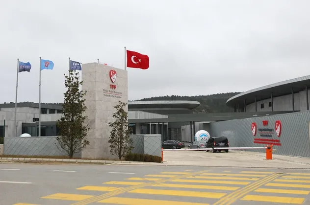 Son dakika: Bülent Korkmaz Antalyaspor'dan istifa etti