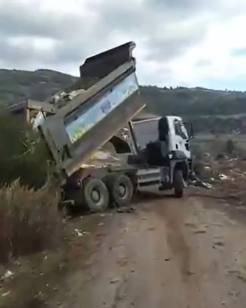 CHP'li Yenişehir Belediyesi'ne suçüstü: Ormanlık alana atık dökerken yakalandılar-3