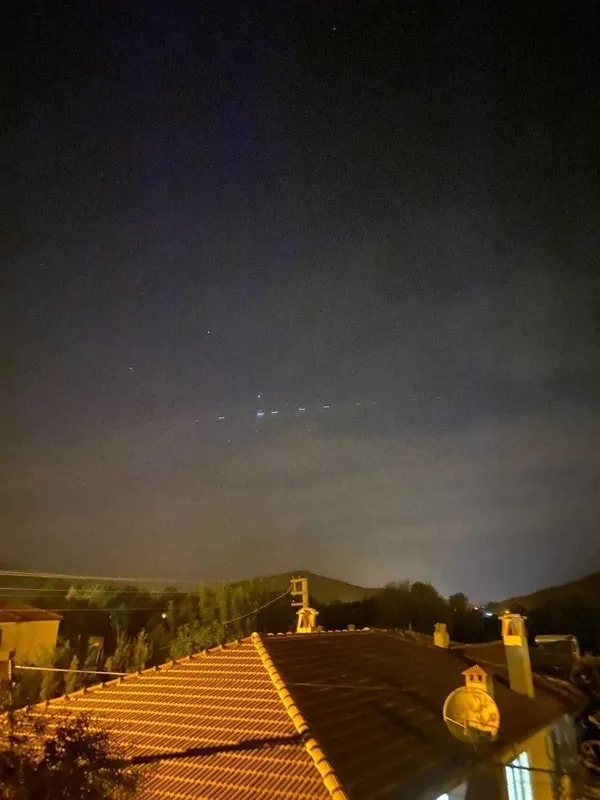 gokyuzundeki-esrarengiz-isiklar-elon-muskin-isi-mi-1620334264763.jpg Gökyüzündeki esrarengiz ışıklar Elon Musk’ın işi mi?-4