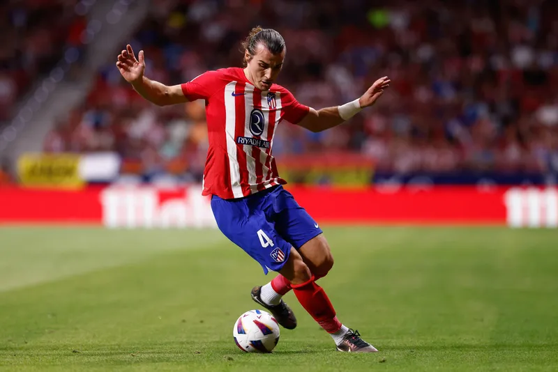 fenerbahce-bir-transferi-daha-bitirdi-jose-mourinhonun-talebi-sonrasinda-imzalar-atiliyor-1719750132693.jpg Fenerbahçe bir transferi daha bitirdi! Çağlar Söyüncü de tamam... Jose Mourinho'nun talebi sonrasında imzalar atılıyor-10