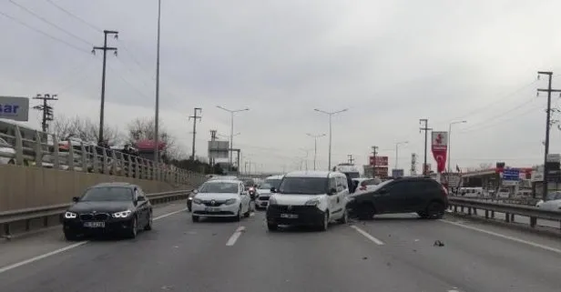 Gebze De 6 Arac Carpisti Yaralilar Var Takvim