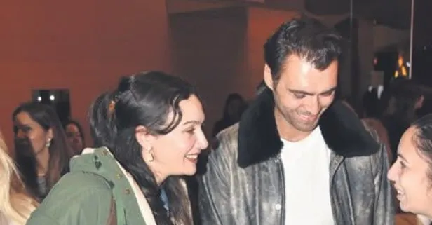 Birce Akalay ve Hakan Kurtaş Afife Jale oyununa el ele geldi