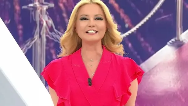 muge-anlidan-korkutan-haber-18-kasim-2022-muge-anli-yeni-bolum-canli-yayin-bugun-neden-niye-yok-kucuk-bir-kaza-1668758053656.jpeg Müge Anlı'dan korkutan haber! 18 Kasım 2022 Müge Anlı yeni bölüm, canlı yayın bugün neden, niye yok? "Küçük bir kaza geçirdim..."-4