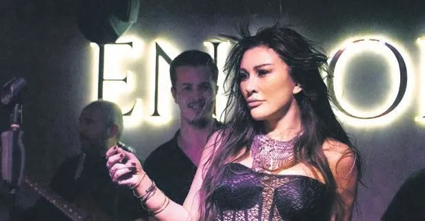 300 bin TL’lik bileziğini kaybetti!