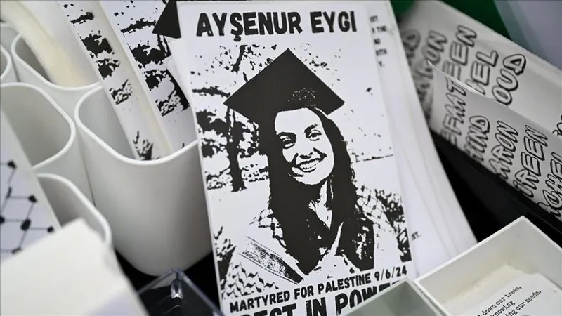 israil-yanlislikla-demisti-otopsi-raporu-ortaya-cikti-aysenur-ezgi-eyginin-oldurulmesinde-kursun-detayi-1726205057656.jpeg İsrail ‘yanlışlıkla’ demişti! Otopsi raporu ortaya çıktı! Ayşenur Ezgi Eygi'nin öldürülmesinde kurşun detayı-4