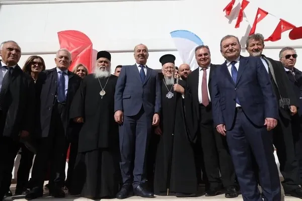 1674539127936.jpg CHP’li başkandan skandal 'Ekümenik' paylaşımı: Lozan Antlaşmasına aykırı ifade kullandı: Tepkiler gelince sildi-2