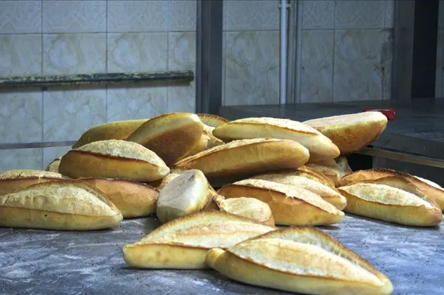 Dikkat! Uzmanlar uyarıyor: Ekmekte bile 7.2 gram var
