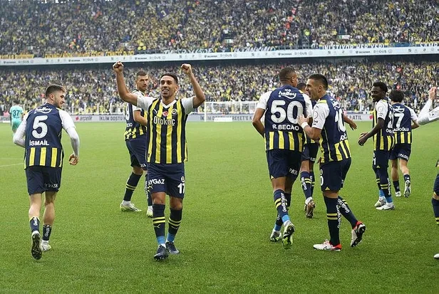 Fenerbahçe sahasında Rizespor'u farklı mağlup etti!-2