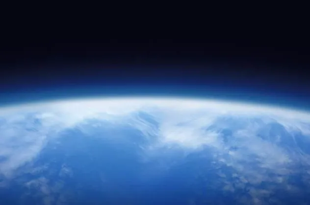 Ozon, kaç adet oksijen atomundan oluşur?