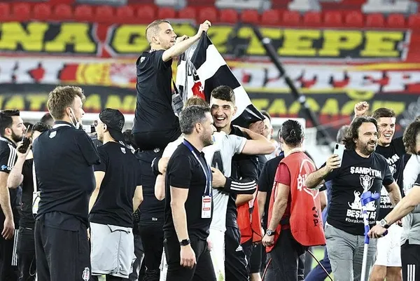 ciddi-bir-gelir-elde-ettiler-sampiyonlugunu-ilan-eden-besiktas-ne-kadar-para-kazanacak-1621110939979.jpeg Ciddi bir gelir elde ettiler: Şampiyonluğunu ilan eden Beşiktaş ne kadar para kazanacak?-4