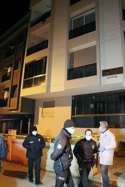 Izmir De Korkunc Olay 4 Kattan Dusen Kadin Hayatini Kaybetti Takvim