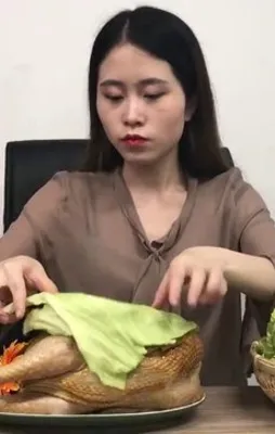 Ofiste öyle bir şey yaptı ki! Sakın Türkiye'de denemeyin