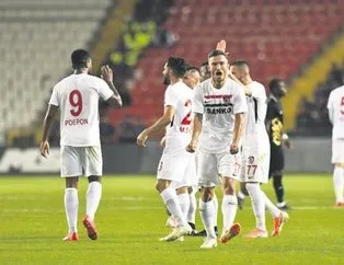 Gazişehir Gaziantep finale göz kırptı