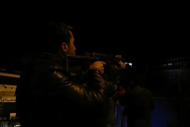 Adana'da maskeli 5 kişi polisi alarma geçirdi-1
