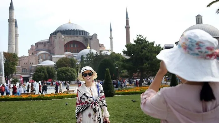 Türkiye 2022 yılında en çok turist ağırlayan 5. ülke oldu! 2023 yılının ilk yarısında İstanbul rekor kırdı-5