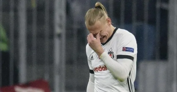 Beşiktaş’ın yıldızı gözyaşlarını tutamadı
