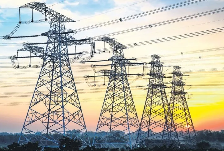 Doğudan batıya elektrik hattının merkezi olduk