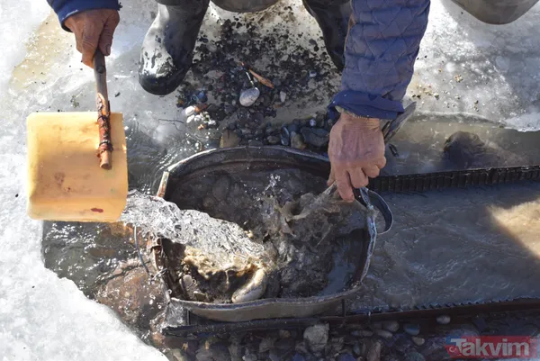 Günlük 389 bin lira kazanıyorlar! Kırgızistan'da altın madencileri dondurucu soğukta altın çıkarıyorlar - 28