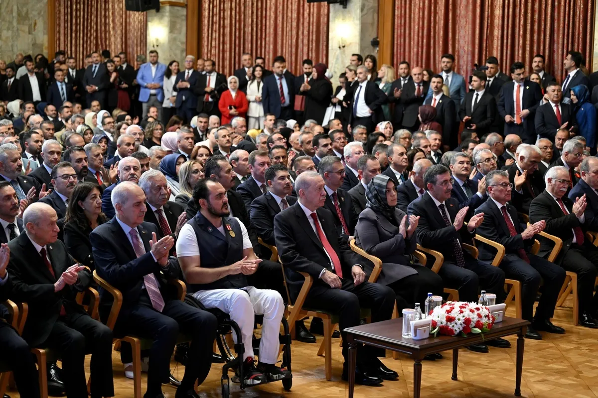 15-temmuz-milat-oldu-tbmm-baskani-numan-kurtulmus-darbe-gelenegi-tarihin-coplugune-atildi-1784132397156.jpeg 15 Temmuz milat oldu! TBMM Başkanı Numan Kurtulmuş: "Darbe geleneği tarihin çöplüğüne atıldı"-6