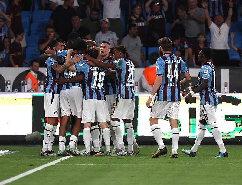 Trabzonspor'da hedef 2'de 2! Fatih Tekke 11'ini netleştirdi - 1