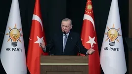 Başkan Erdoğan'dan CHP'lilerin mezar başındaki rakı rezaletine sert tepki: "Allah akıl fikir versin"