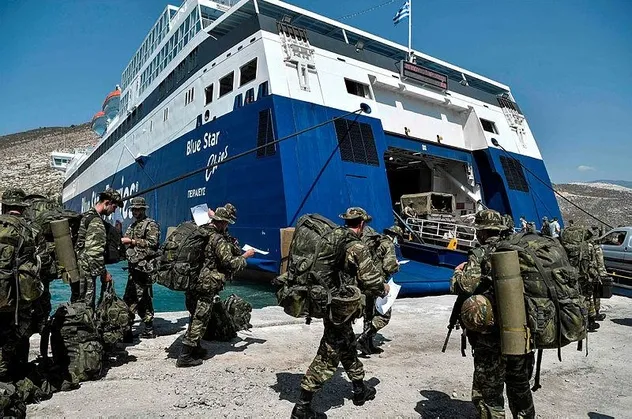 Türk ordusuna karşı başarısız olan Yunanistan sivilleri hedef alıyor