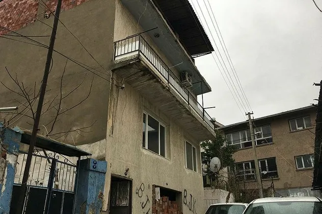 İzmir'in Konak ilçesinde sobadan zehirlenen yaşlı çift, ölü bulundu