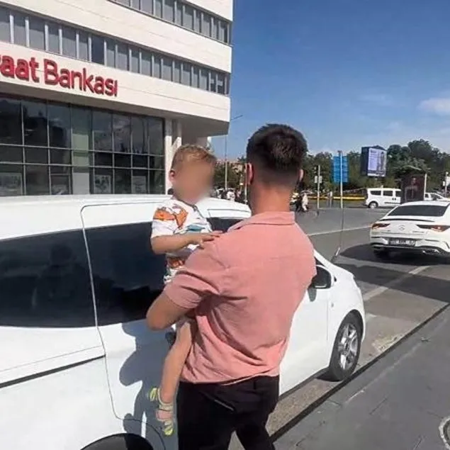2 yaşındaki çocuk otoparkta unutuldu