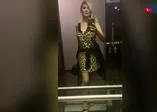 "Bu elbise spor pozlarını unutturur" Songül Karlı leopar desenli elbisesiyle mest etti!