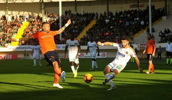Lider Başakşehir'e Alanya çelmesi! (MS: A.Alanyaspor 1-1 M.Başakşehir)-2