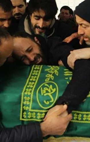 Hayrabolu'daki trafik kazasında hayatını kaybedenlerin cenazesinde yürek yakan anlar