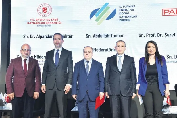 enerji-bakan-yardimcisi-alparslan-bayraktar-5-turkiye-enerji-ve-dogal-kaynaklar-zirvesi-kapsaminda-aciklama-ya-1653682791866.jpeg