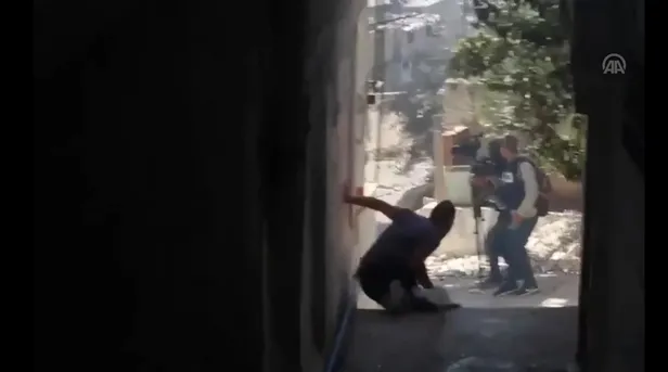 Filistinli genç, evinin yakınındaki yangını söndürmek isterken şehit edilmiş-1