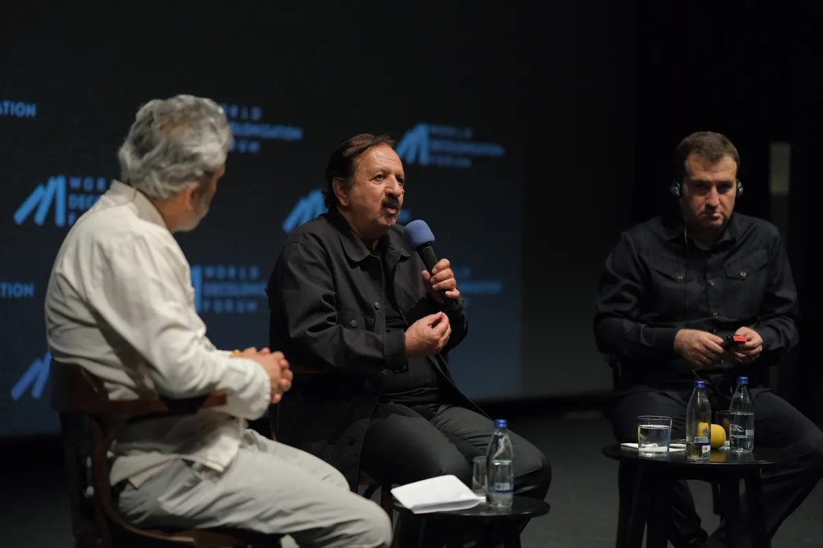 dekolonize-film-gunlerinde-iki-gunluk-ozel-secki-hafiza-kimlik-ve-direnis-beyaz-perdeye-tasindi-1778693012346.jpg Dekolonize Film Günleri’nde iki günlük özel seçki! Hafıza ve direniş sinemayla anlatılıyor | Majidi’den dikkat çeken çıkış: Süper kahraman filmleri bile Batı’yı kurtarıcı gösteriyor-4