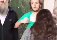 Fanatik Yahudiler üstlerini yırtarak gazetecilere, Filistinliler bize saldırdı haberini yapmalarını istedi