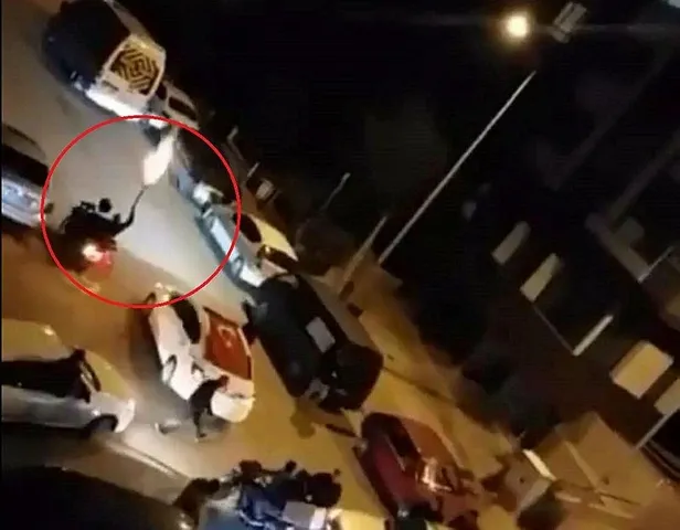 Ankara'da pes dedirten görüntü: Asker uğurlamasında havaya pompalı tüfek ve tabancayla ateş açtılar-1