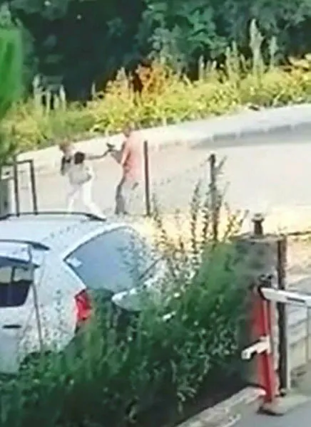 Eski eşini sokak ortasında öldürüp intihar etti! Cinayet anı kamerada-5