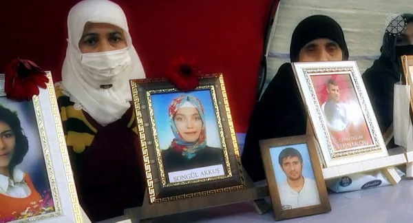 iletisim-baskanligi-dunya-kadinlar-gunune-ozel-sarki-ve-klip-hazirladi-1615151545626.jpg İletişim Başkanlığı, Dünya Kadınlar Günü'ne özel şarkı ve klip hazırladı-4