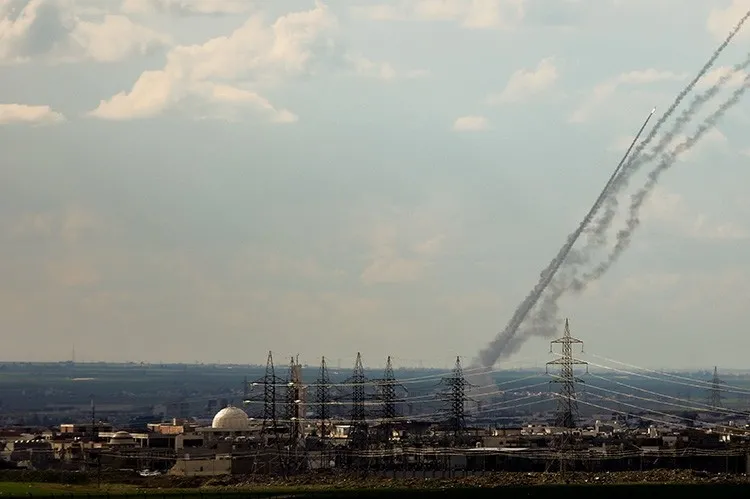 ABD ile İran arasındaki savaş genişliyor: Ateş Akdeniz’e ulaştı! İran Beit Shemesh kentini vurdu: 9 kişi öldü-5