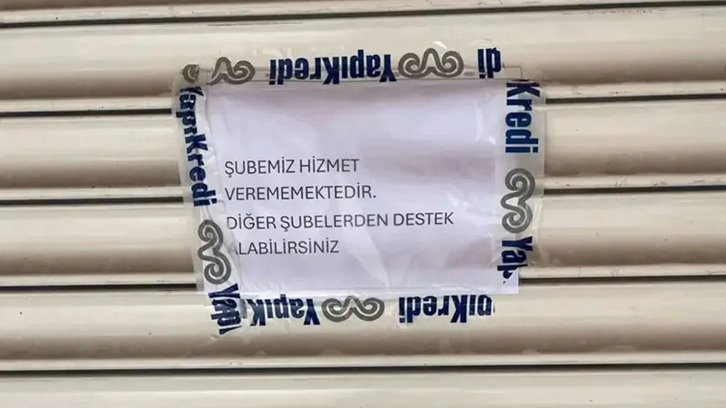 istanbul-ve-antalyada-otokoc-diyarbakirda-yapi-kredi-koc-holdinge-ucuncu-saldiri-rahmi-koc-detayi-1780907081756.jpeg İstanbul ve Antalya'da Otokoç, Diyarbakır'da Yapı Kredi: Koç Holding'e üçüncü saldırı | Rahmi Koç detayı-9