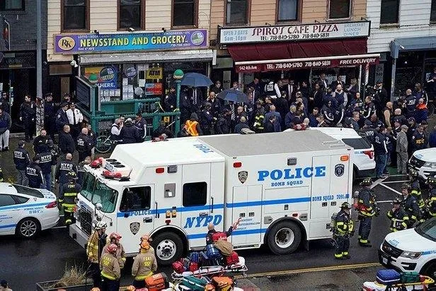 Son dakika: ABD'deki metro saldırısının şüphelisi Manhattan'da yakalandı-2